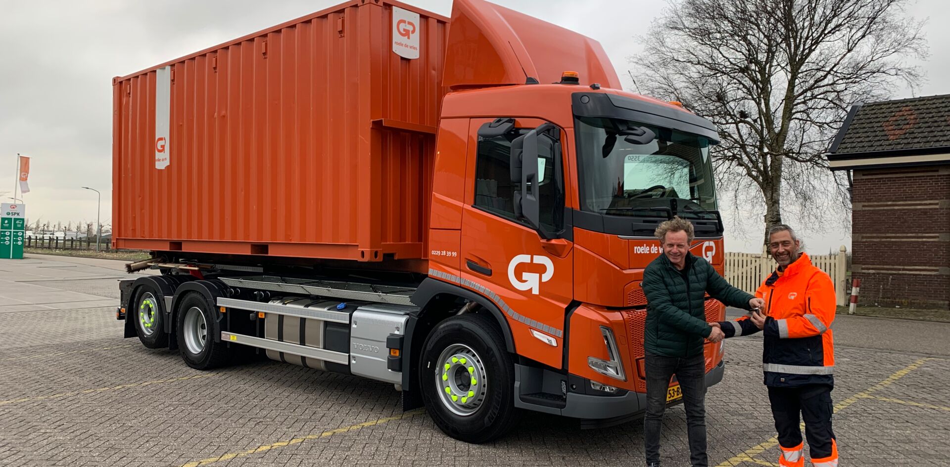 somethingsomethingccZIYa Aflevering G.P. Groot Roele de Vries