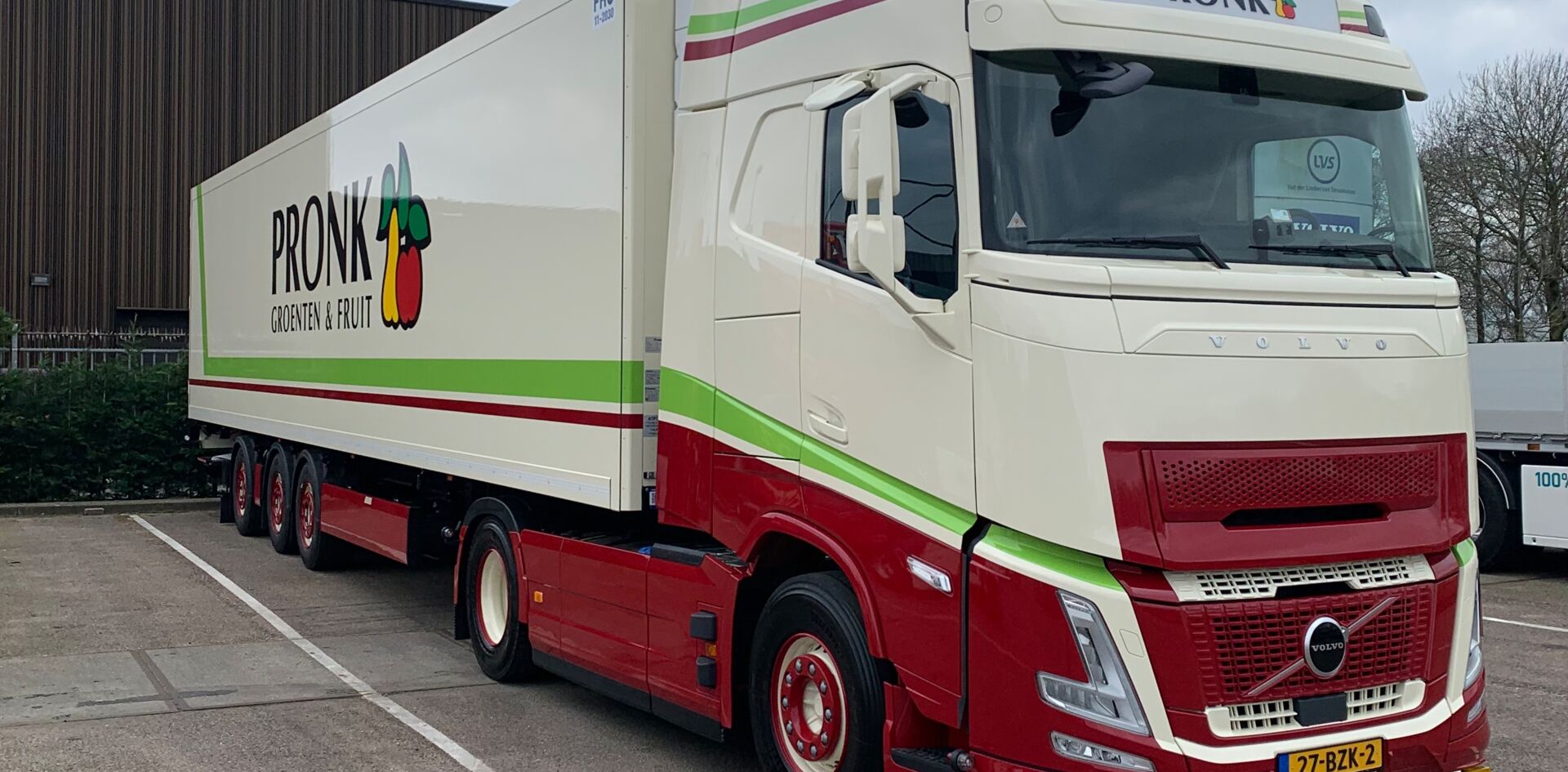 tempheicf8IAOo.jpg Aflevering MJ Pronk