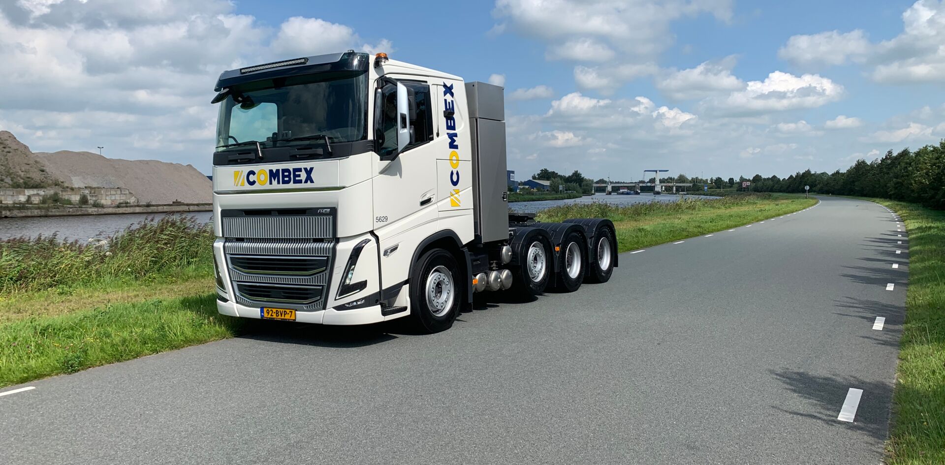 somethingsomething3qQoEO Aflevering Combex B.V.