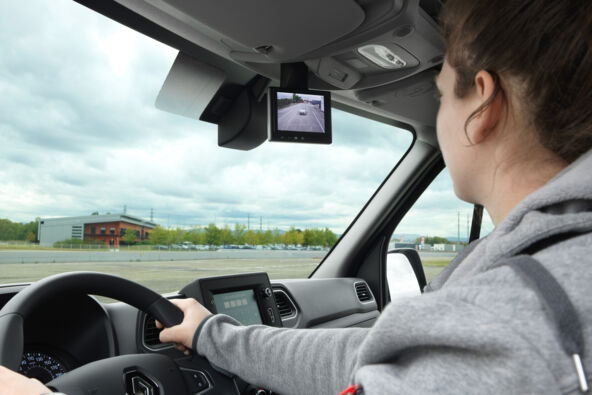 Renault Master bestelwagen achteruitrijcamera bus binnen in de cabine Renault Master bestelwagen achteruitrijcamera bus binnen in de cabine