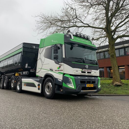 somethingsomethingKpXIHI Aflevering van der Wiel transport B.V.