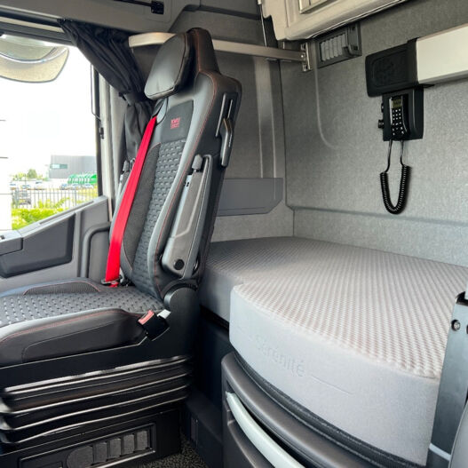 Renault Trucks T High 16 Renault Trucks T High 16