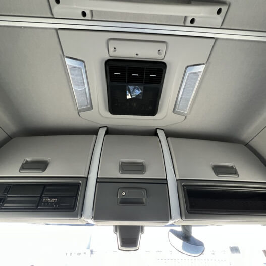 Renault Trucks T High 18 Renault Trucks T High 18