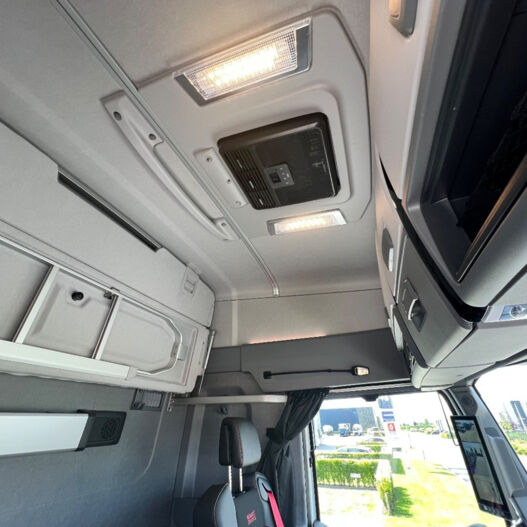 Renault Trucks T High 30