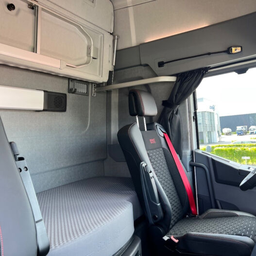 Renault Trucks T High 28 Renault Trucks T High 28