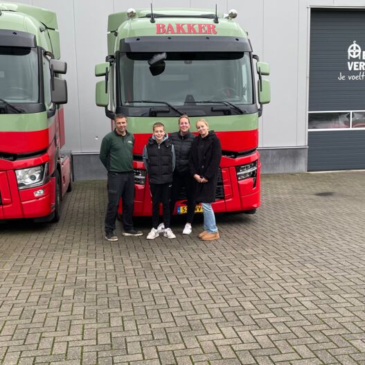 somethingheic00xUxN.jpg Aflevering Bakker Verhuizingen