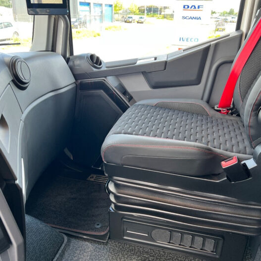 Renault Trucks T High 25 Renault Trucks T High 25