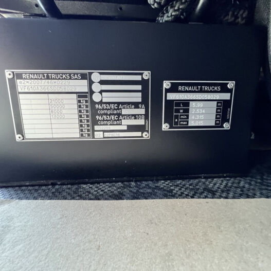 Renault Trucks T High 32 Renault Trucks T High 32