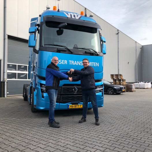 somethingsomethingdcTnXg Aflevering Visser transporten Bolsward