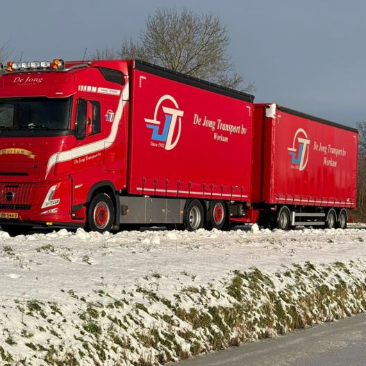 Aflevering de Jong transport Workum