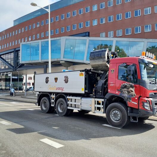 WhatsApp Image 2024-08-05 at 19.00.34 WhatsApp Image 2024-08-05 at 19.00.34