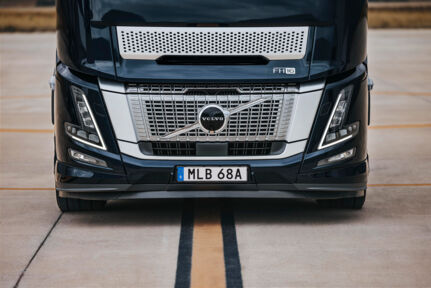 volvo-trucks-fh16-aero-front volvo-trucks-fh16-aero-front